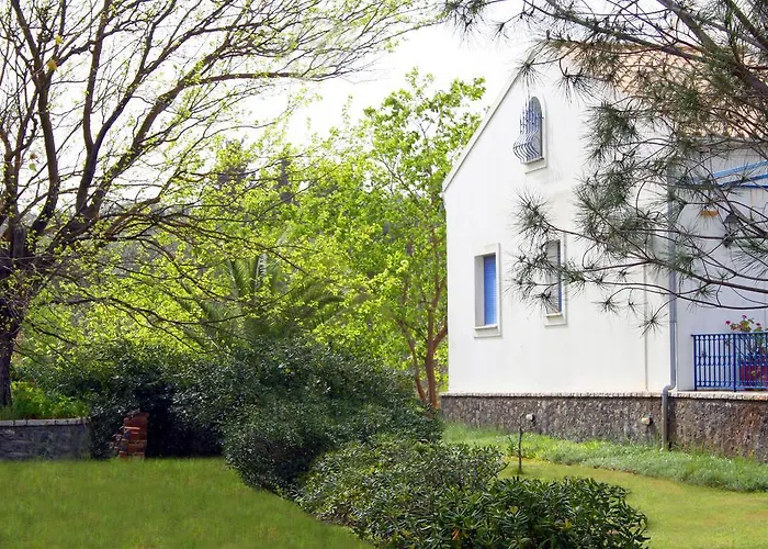 Lefka Stunning Seaside In Corfu With Private Gardens Melíkia