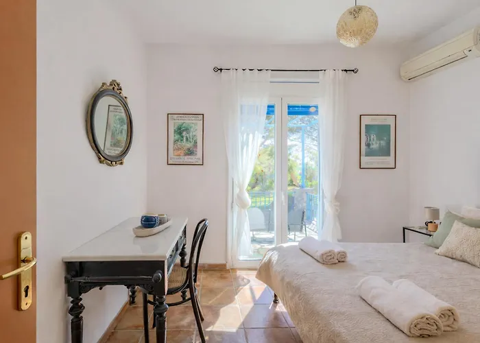 Lefka Stunning Seaside In Corfu With Private Gardens 别墅 *