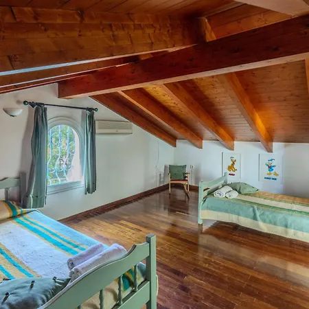 Villa Lefka Stunning Seaside In Corfu With Private Gardens *