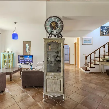 Lefka Villa
